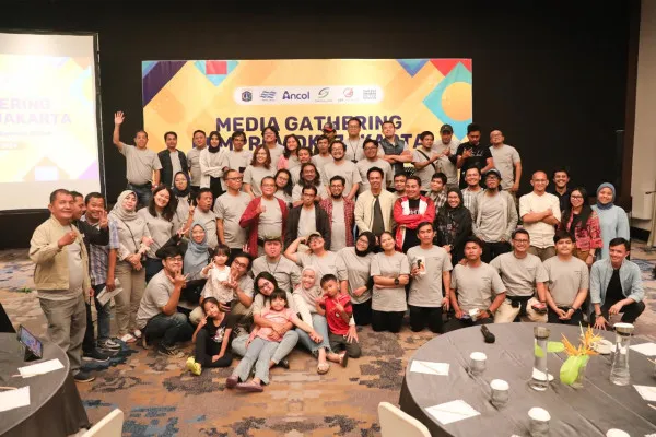 Diskominfotik DKI Jakarta menggelar kegiatan media gathering bersama wartawan koordinatoriat Balai Kota dan DPRD DKI Jakarta (Balkoters) di Novotel Hotel, Bogor. (Dok. Diskominfotik DKI Jakarta)