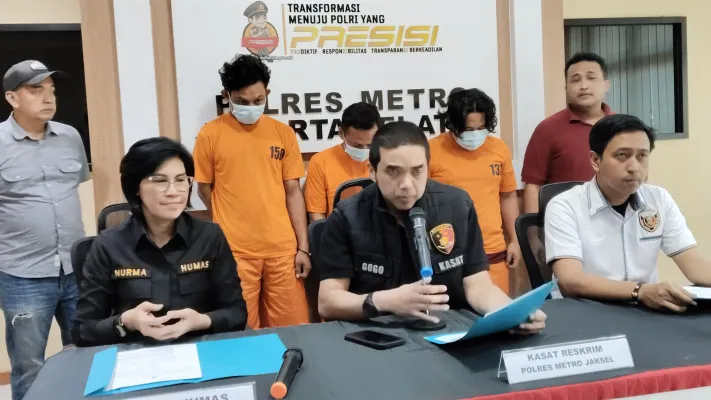 Komplotan pelaku spesialis curanmor ditangkap Satreskrim Polres Metro Jakarta Selatan. (Poskota/Angga)