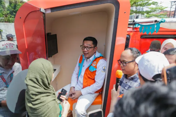 Program mobil curhat paslon nomor urut 1 Ridwan Kamil-Suswono. (dok. Tim RK-Suswono)