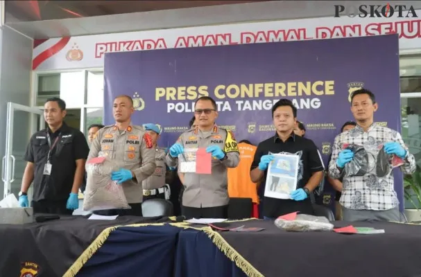 Press conference ungkap kasus pembunuhan wanita terbungkus kasur di Cikupa, Kabupaten Tangerang. (Poskota/Veronica)