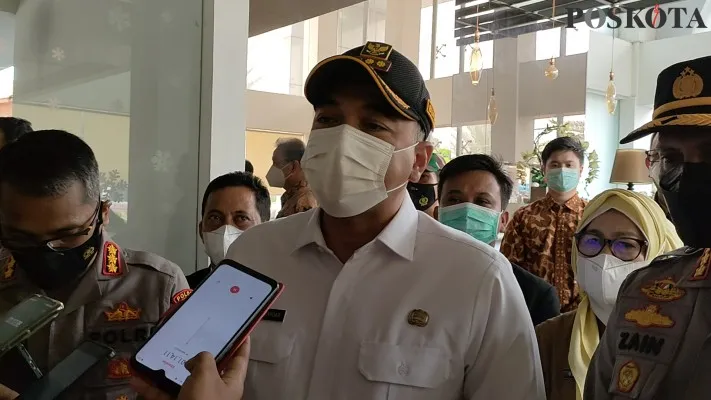 Bupati Tangerang, Ahmed Zaki Iskandar, penambahan kasus Covid-19 didominasi klaster keluarga dengan kategori Orang Tanpa Gejala atau OTG. (Foto/veronica)