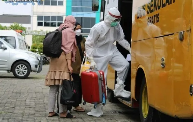 UPAS Dishub DKI menyiagakan 12 unit bus yang telah dialihfungsikan untuk evakuasi pasien Covid-19. (Ist).