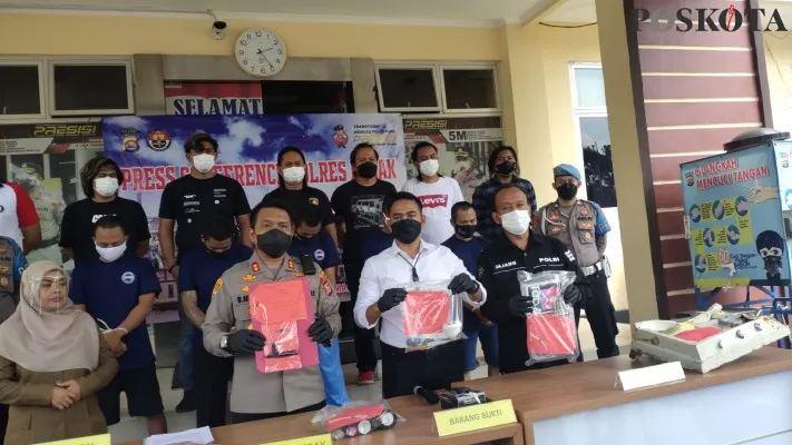 Polres Lebak berhasil mengamankan spesialis kawanan pembobol toko waralaba (foto: poskota/yusuf)