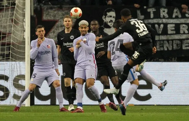 Laga Frankfurt vs Barcelona (foto: twitter/EuropaLeague)