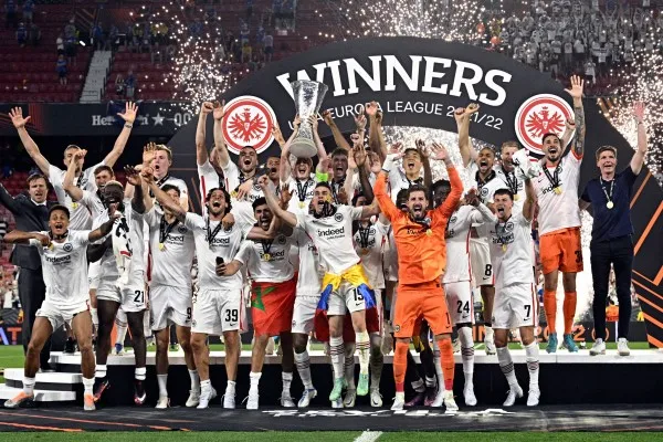 Eintracht Frankfurt juara Liga Europa 2021/2022 (foto/twitter EuropaLeague)