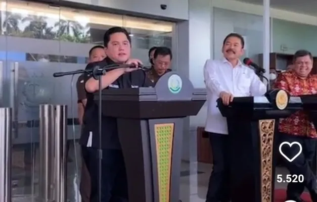 Menteri BUMN Erick Thohir dan Jaksa Agung Sanitiar Burhanuddin. (Foto: @erickthohir).