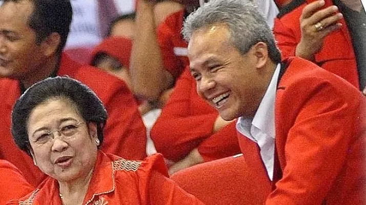 Ketua Umum PDIP Megawati Soekarnoputri dan Gubernur Jawa Tengah Ganjar Pranowo. (Foto: @ganjarpranowo).