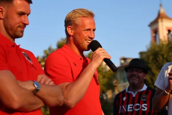 Kasper Schmeichel resmi bergabung dengan OGC Nice (foto/twitter ogcnice)