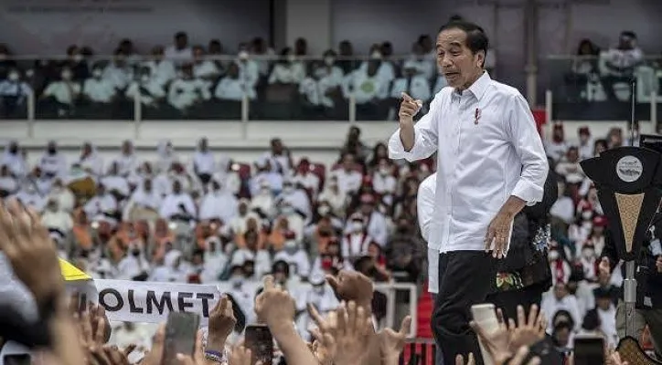 Jokowi saat menghadiri acara relawannya di GBK, Sabtu (26/11/2022). (Foto: Ist).