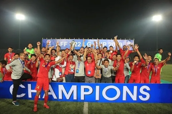 Timnas Indonesia U-22 menjadi juara Piala AFF 2019, usai mengalahkan perlawanan sengit Thailand 2-1, di final yang digelar di Olympic Stadium, Phnom Penh, Kamboja, Selasa (26/2) malam. (Foto: Humas Kemenpora).