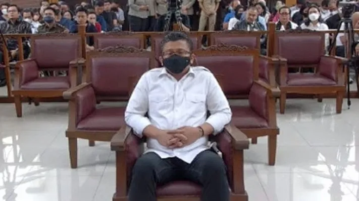 Ferdy Sambo saat mendengar sidang putusan hukuman di Pengadilan Negeri Jakarta Selatan, Senin (13/2/2023). (Foto: Tangkapan layar YouTube PN Jaksel).