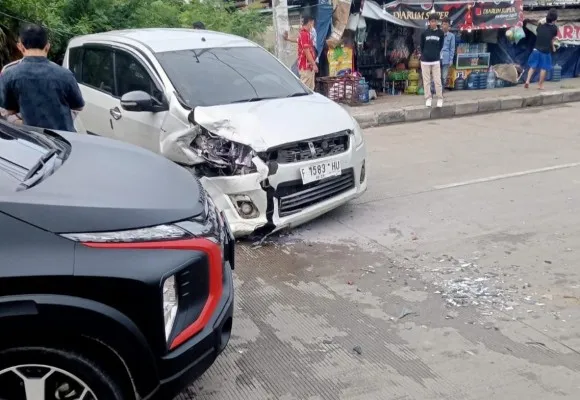 Dua minibus terlibat kecelakaan di Rangkasbitung, Lebak. (Ist)