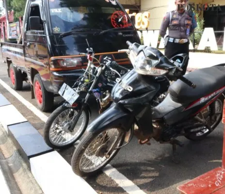 Dua sepeda motor barang bukti curanmor di Maniis, Purwakarta . (Dadan)