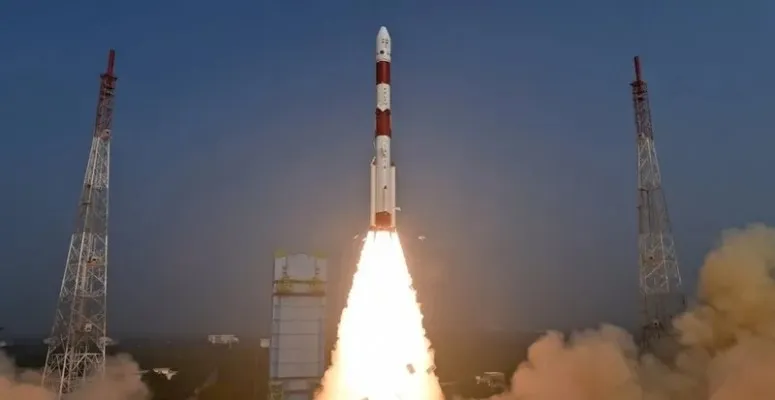 India berhasil luncurkan satelit XPoSat. (Foto/BBC News)