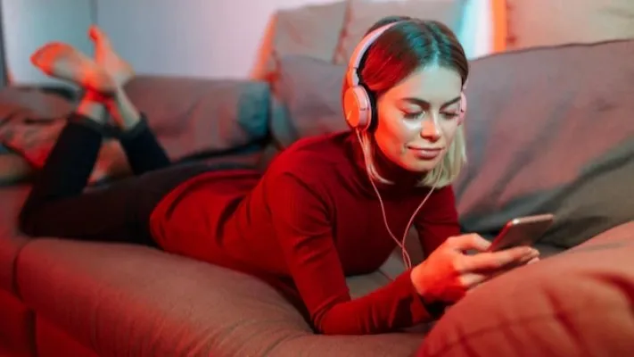 Cara download lagu MP3 terbaru gratis dan resmi. (Foto: Freepik)