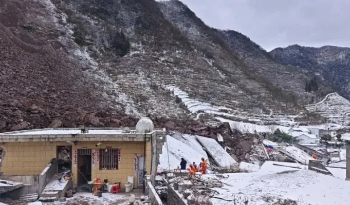 Bencana tanah longsor melanda Provinsi Yunnan, Kota Zhaotong, China. (Foto/BBC News)