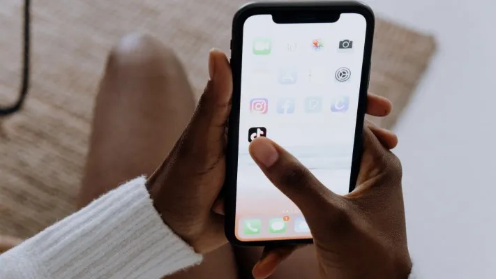 Cara Cepat Download Video Viral TikTok HD Tanpa Watermark Gratis 2024 (Foto: Pexels)