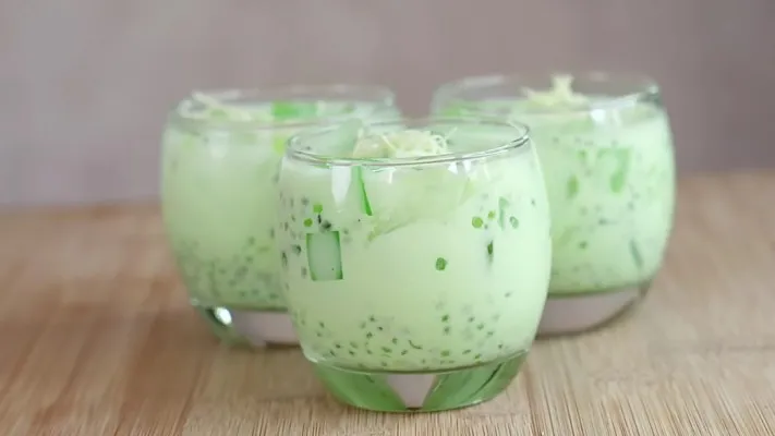 Resep Buko Pandan salah satu menu buka puasa takjil yang menyegarkan. (Foto: YouTube/Luvita  Ho)