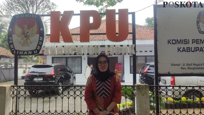 Ketua KPU Lebak, Dewi Hartati. (Poskota/Samsul Fatoni)