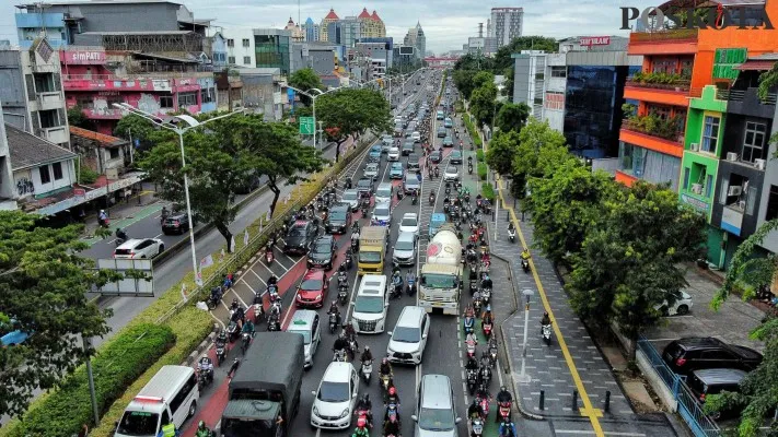 Situasi kemacetan di sebuah area di ibu kota Jakarta.(Foto: Ahmad Trihawaari)