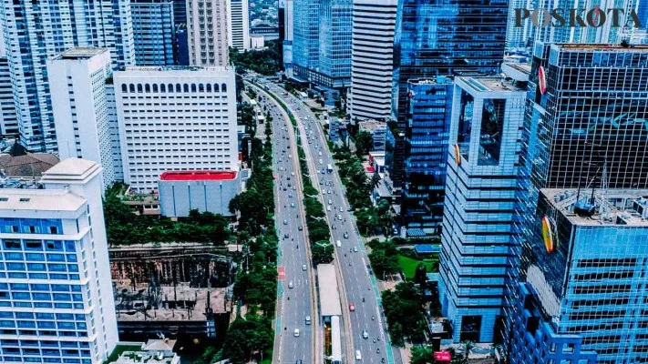 Foto : Suasana kawasan Bisnis di Jakarta. (Poskota/Ahmad Tri Hawaari)