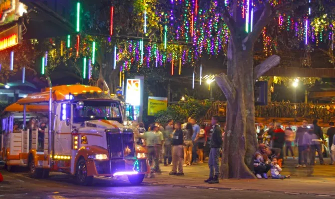 Foto: Taman Safari Bogor pada malam Halloween 2023 Berkonsep Harry Potter. (Ist.)