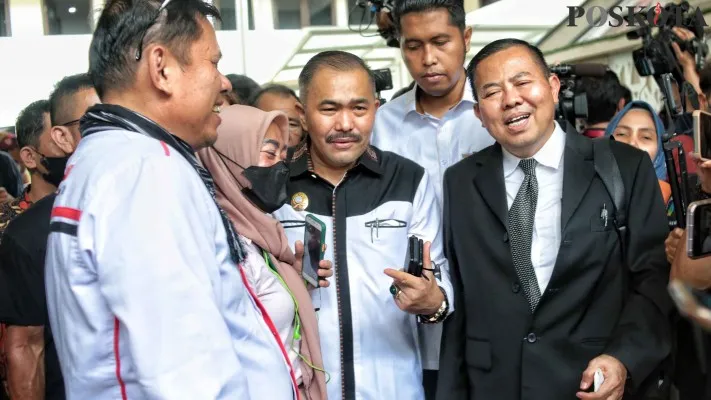 Kamaruddin Simanjuntak mengaku sedih dengan vonis mati Ferdy Sambo. Foto: Ist