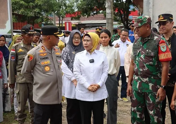 Polres Serang beserta Bupati Serang dan Kodim 0602 Serang memonitor TPS-TPS pada Pilpres dan Pemilu 2024. (Ist)