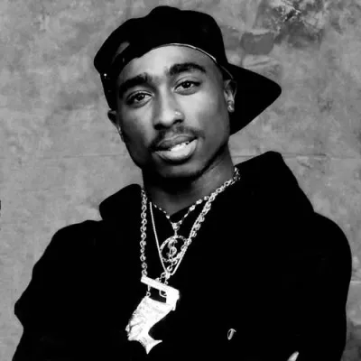 Keluarga Tupac Shakur sewa pengacara untuk usut sugaan keterlibatan P Diddy dalam kasus kematian sang rapper. (dok. soundcloud.com)