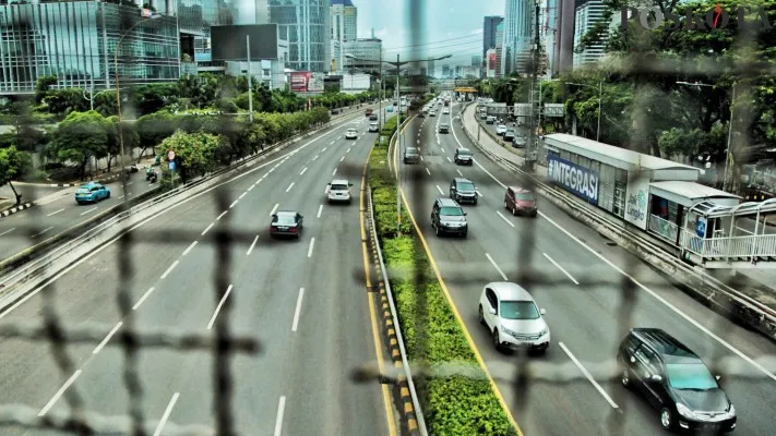 Ilustrasi tol dalam kota Jakarta. (Poskota/Ahmad Tri Hawaari)