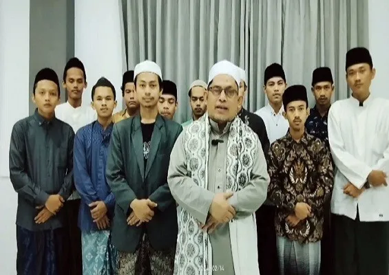 Ketua MUI Serang, KH Khudori Yusuf, mengucapkan selamat kepada Prabowo-Gibran, yang untuk sementara, unggul atas dua pasangan Capres-Cawapres lainnya. (ist)