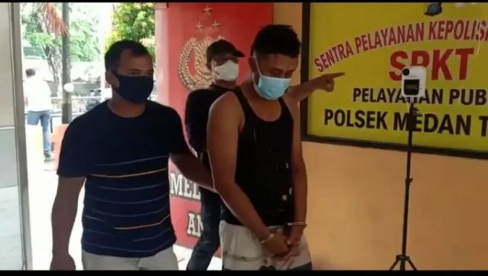 Muhammad Hakim (39) warga Jalan Perwira II Gang Kenanga Medan Timur ini, 'remuk' dihajar massa. Karena, kedapatan hendak mencuri rumah Janda hanya menggunakan kolor berwarna hijau, Rabu 18 Agustus 2021. (ist)