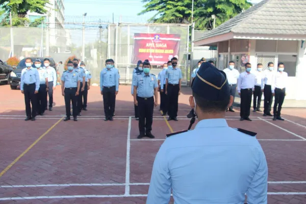 Menyambut bulan suci ramadan, Rumah Detensi Imigrasi (Rudenim) Jakarta menggelar apel siaga, Jalan Peta Selatan, Kalideres, Jakarta Barat, Senin (12/4/2021). (Ist).