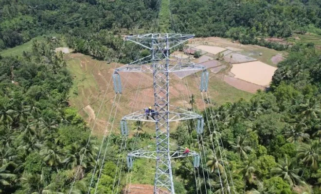 PLN  berhasil menyelesaikan pembangunan infrastruktur transmisi SUTT. (ist)