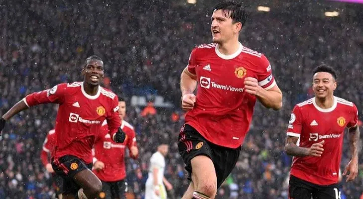 Kapten tim Manchester United Harry Maguire mencetak gol pembukan untuk timnya ke gawang Leeds United. (Foto: situs ManUtd).