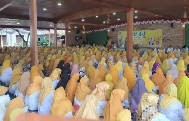 Ribuan ibu-ibu majlis taklim Depok gelar acara perayaan Maulid Nabi di Sukmajaya Depok. (Ist)