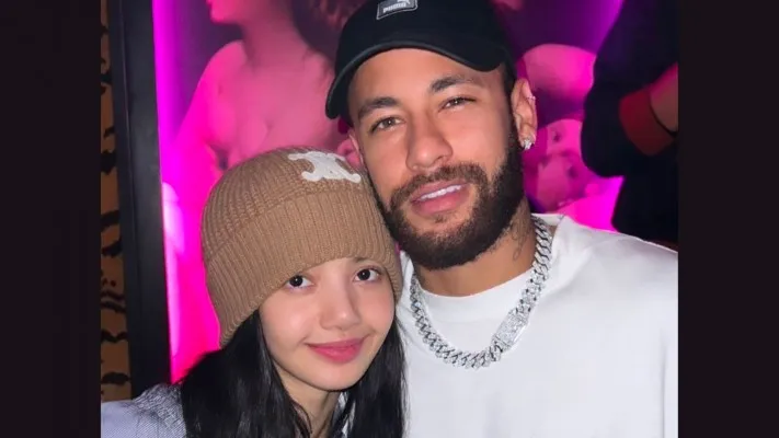 Lisa BLACKPINK unggah foto bareng Neymar Jr (instagram/lalalalisa_m)