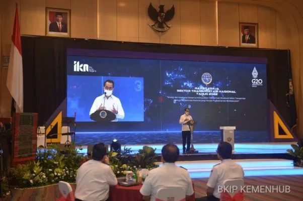 Menhub  Budi Karya Sumadi saat membuka Rapat Kerja Sektor Transportasi Nasional Tahun 2022. (Ist)