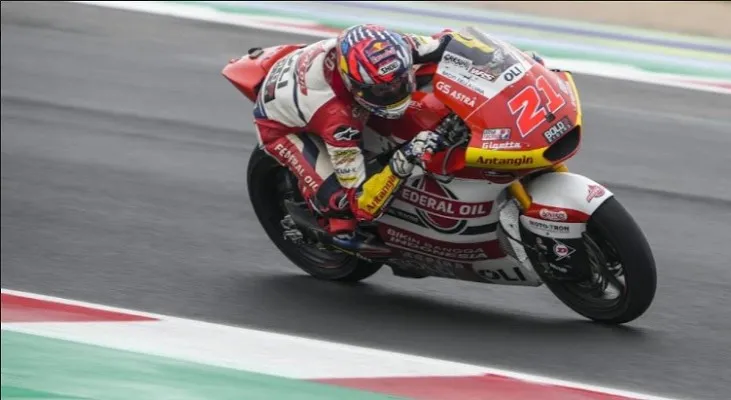 Antangin tampak menempel di tim Gresini Racing. (foto: Gresini Racing)