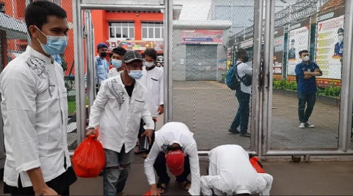 Napi mendapat remisi dan bebas, ada yang langsung sujud syukur, ingin segera bertemu anak dan istri. (ist)