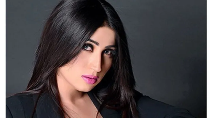 Bintang media sosial Qandeel Baloch dibunuh “demi kehormatan" oleh saudara-saudaranya pada tahun 2016. (foto: Facebook/DAWN)