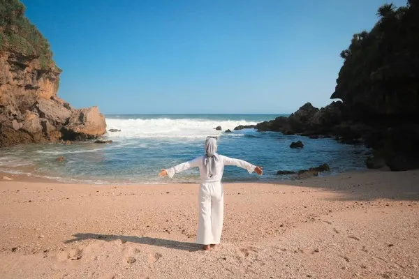 Nikmati Pantai Torohudan Gunung Kidul Yogyakarta Foto: Instagram/@dewi_rhmd