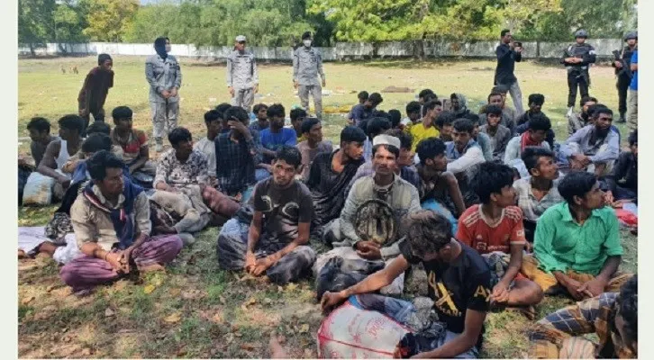 Pengungsi Rohingya yang mendarat di Aceh.