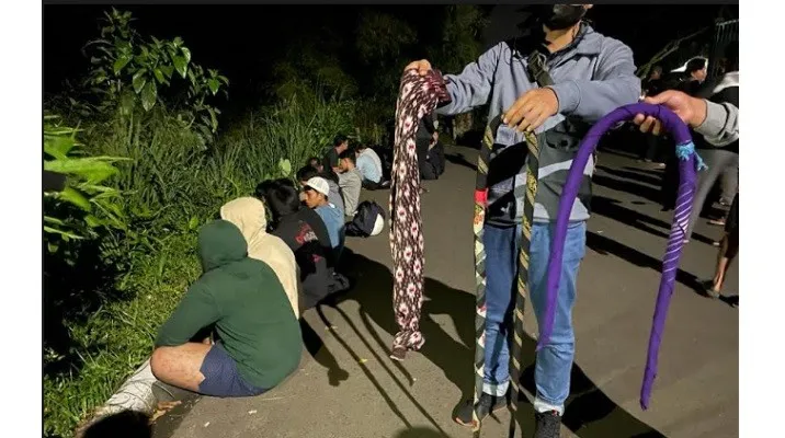 Tim Kujang Polresta Bogor Kota menangkap basah belasan pemuda yang hendak perang sarung di dua lokasi berbeda di Kota Bogor. (foto: ist)