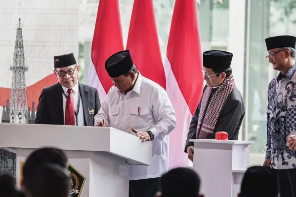 Presiden Prabowo Subianto meresmikan Terowongan Silaturahim yang menghubungkan Masjid Istiqlal dan Gereja Katedral. (Instagram/@presidenrepublikindonesia)