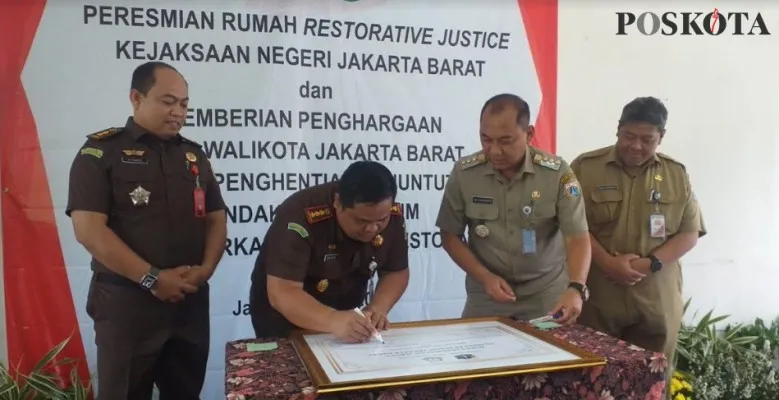 Peresmian Rumah Restorative Justice' di RPTRA Kembangan Gajah Tunggal, Kembangan Utara, Kembangan, Jakarta Barat, Senin (17/7/2023). (Pandi)