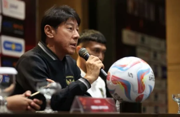 Pelatih Timnas Indonesia Shin Tae-yong dievaluasi PSSI. Kemenangan masih belum diraih skuad Garuda di babak kualifikasi Piala Dunia putaran ketiga. (Foto: PSSI))