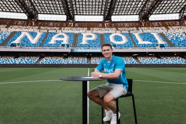 Scot McTominay pindah secara permanen dari Manchester United ke Napoli. (X/@ADeLaurentiis)