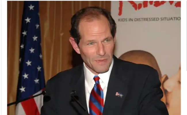 Eliot Spitzer, mantan Gubernur New York terlibat skandal prostitusi dan mengundurkan diri. (Ist)