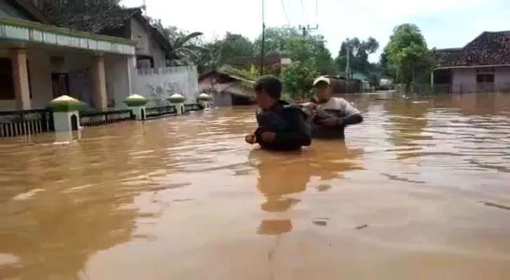 Banjir merendam ratusan rumah di Pandeglang, Banten. (ist)